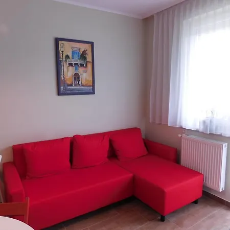 Velence Home Apartment *