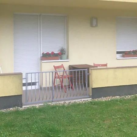 Velence Home Apartment