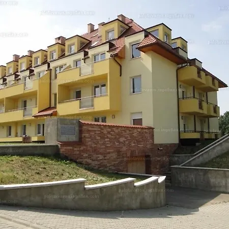 Apartment Velence Home *